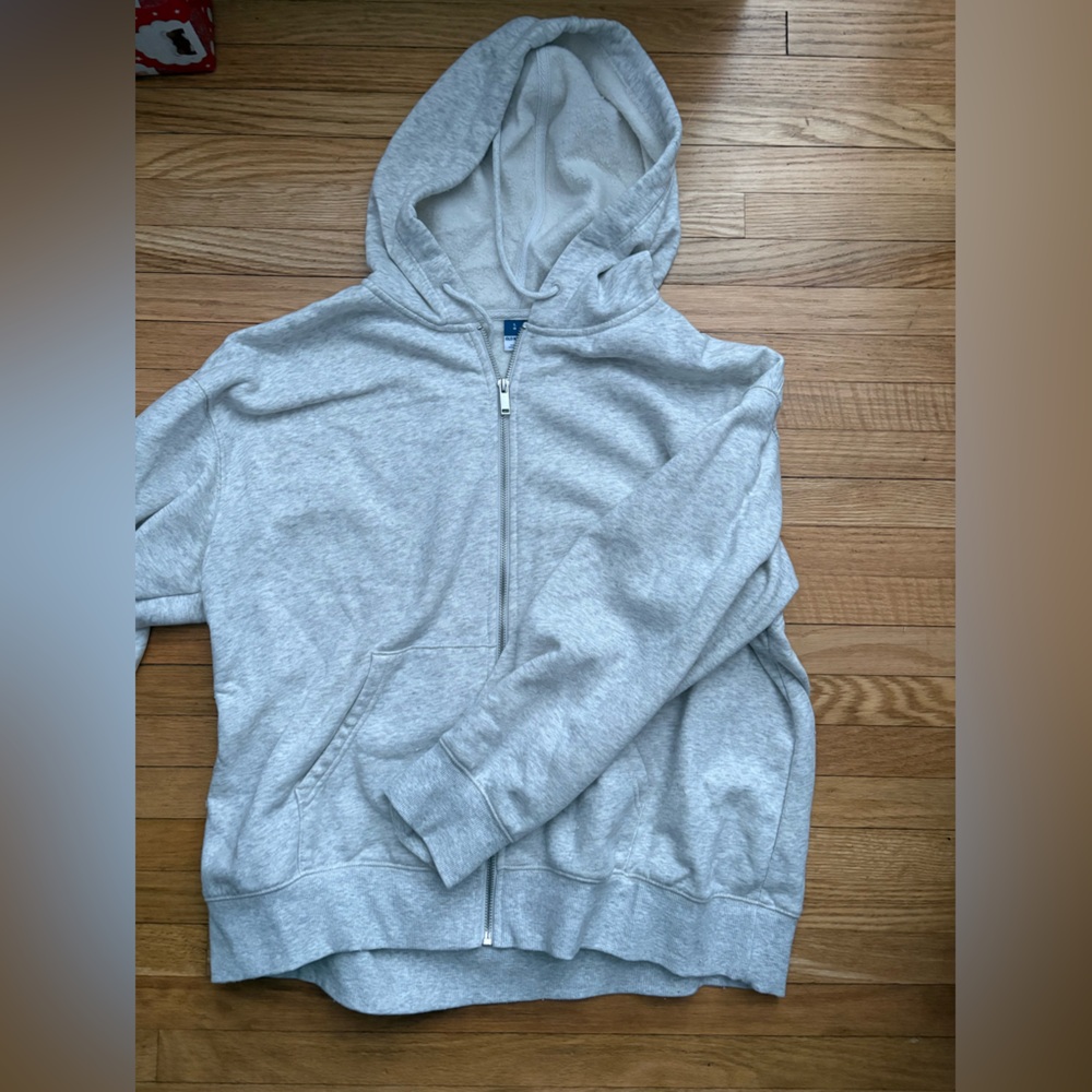 Zip hoodie
